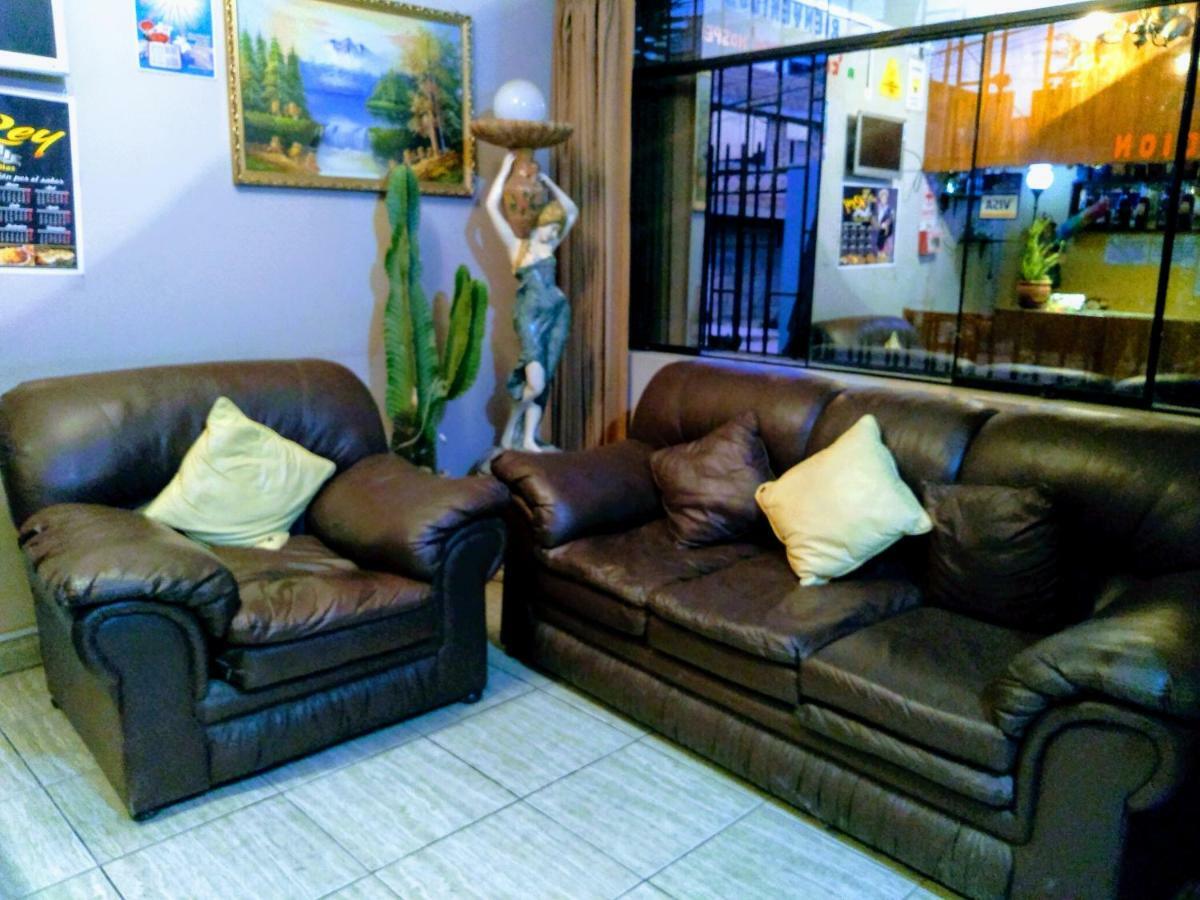 Casa Blanca Hospedaje Huamancaca 外观 照片