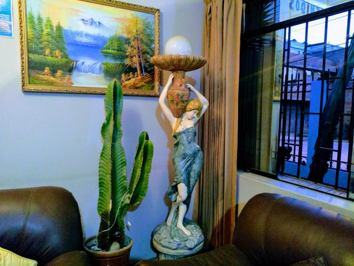 Casa Blanca Hospedaje Huamancaca 外观 照片